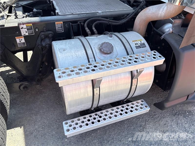 Kenworth C500 Tractor Units