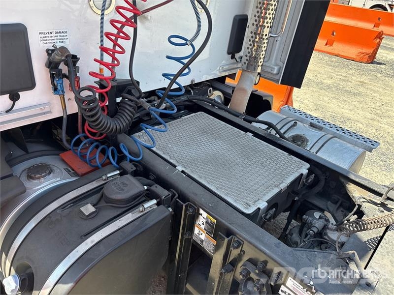 Kenworth C500 Tractor Units