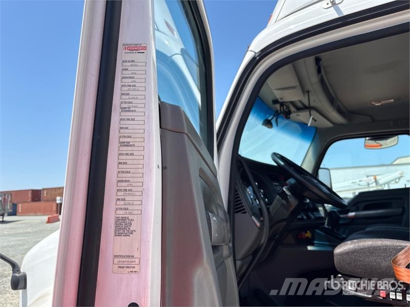Kenworth C500 Tractor Units