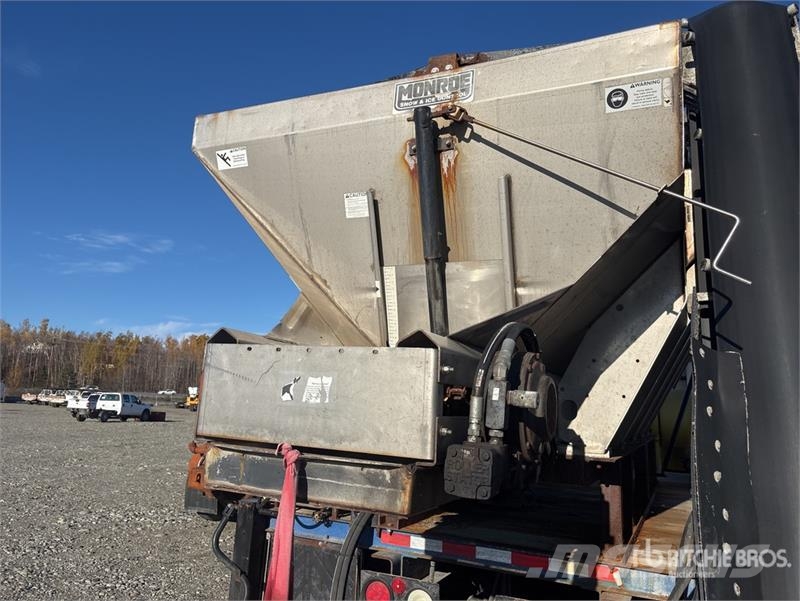 Kenworth on Kenworth T800 6x4 Stone Spreader Truck 碎石混凝土機械
