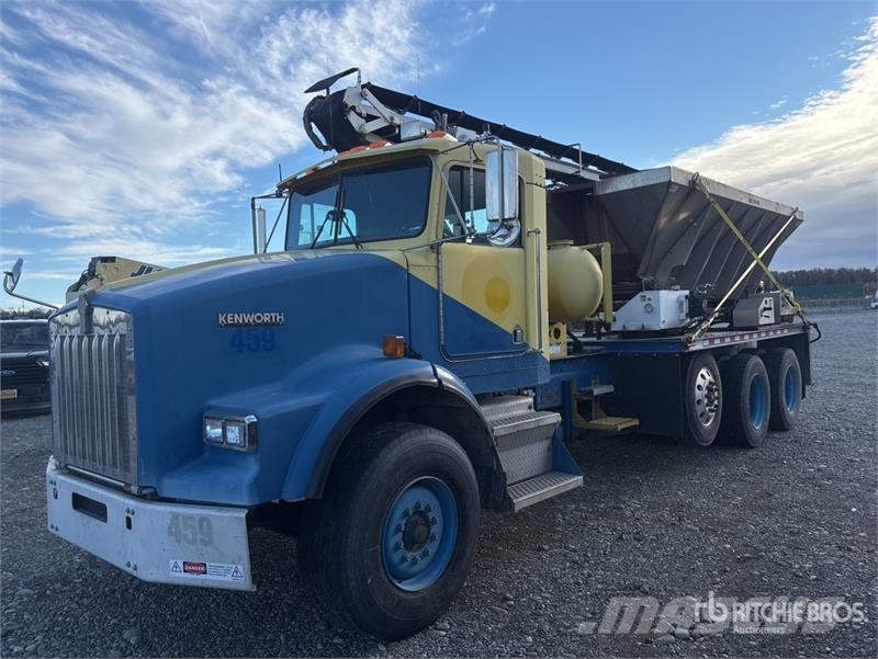 Kenworth on Kenworth T800 6x4 Stone Spreader Truck 碎石混凝土機械