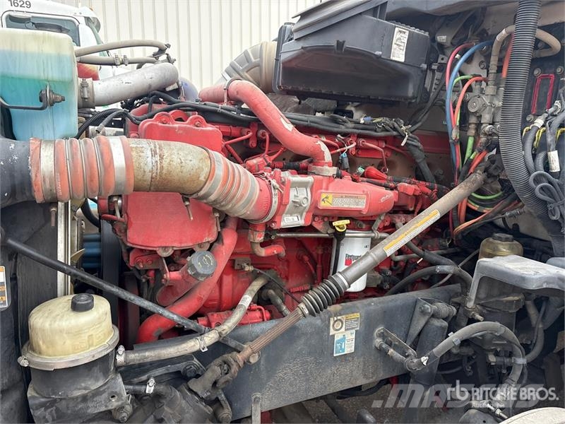 Kenworth T-680 4x2 S/A Day Cab Truck Tractor Trekkvogner