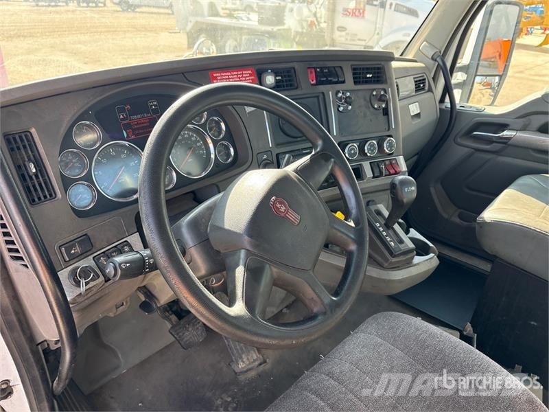 Kenworth T-680 4x2 S/A Day Cab Truck Tractor Vilcēji