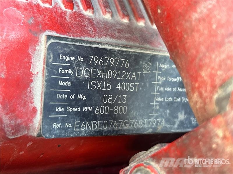 Kenworth T-680 4x2 S/A Day Cab Truck Tractor Vlačilci
