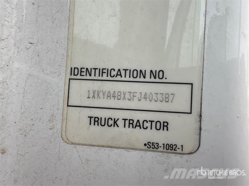 Kenworth T-680 4x2 S/A Day Cab Truck Tractor Trekkvogner
