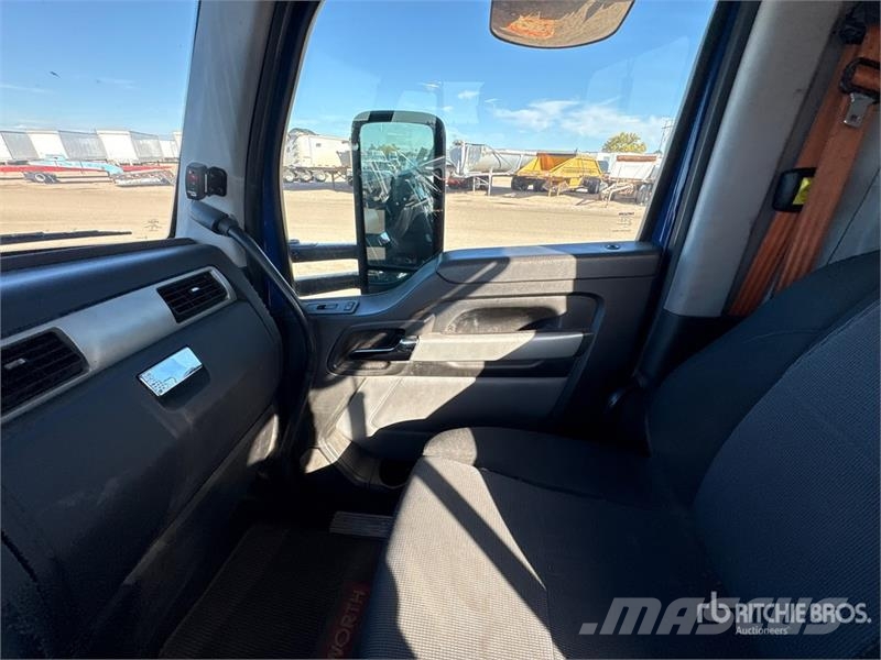 Kenworth T-680 6x4 T/A Day Cab Truck Tractor Sattelzugmaschinen