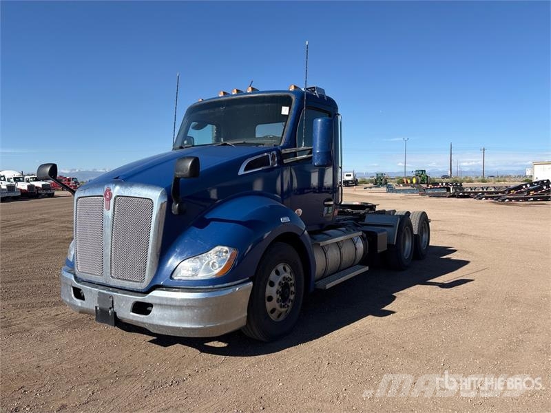 Kenworth T-680 6x4 T/A Day Cab Truck Tractor Sattelzugmaschinen