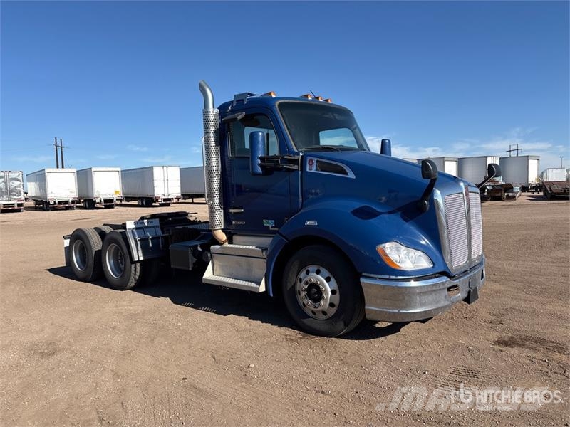 Kenworth T-680 6x4 T/A Day Cab Truck Tractor Sattelzugmaschinen