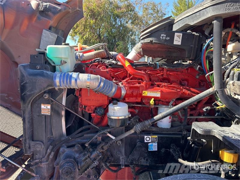 Kenworth T-680 6x4 T/A Day Cab Truck Tractor Sadulveokid