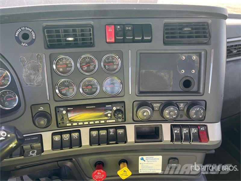 Kenworth T-680 6x4 T/A Day Cab Truck Tractor Vlačilci