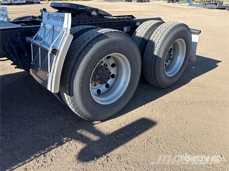 Kenworth T-680 6x4 T/A Day Cab Truck Tractor Sattelzugmaschinen