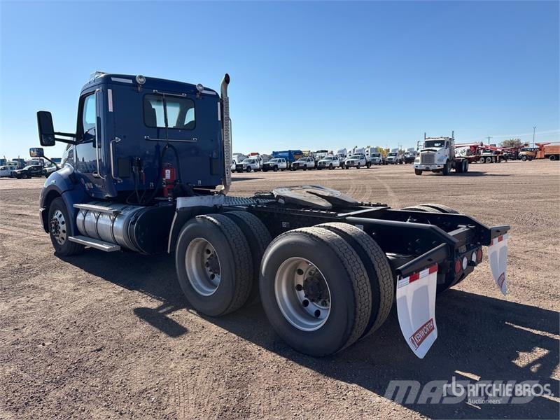Kenworth T-680 6x4 T/A Day Cab Truck Tractor Sattelzugmaschinen