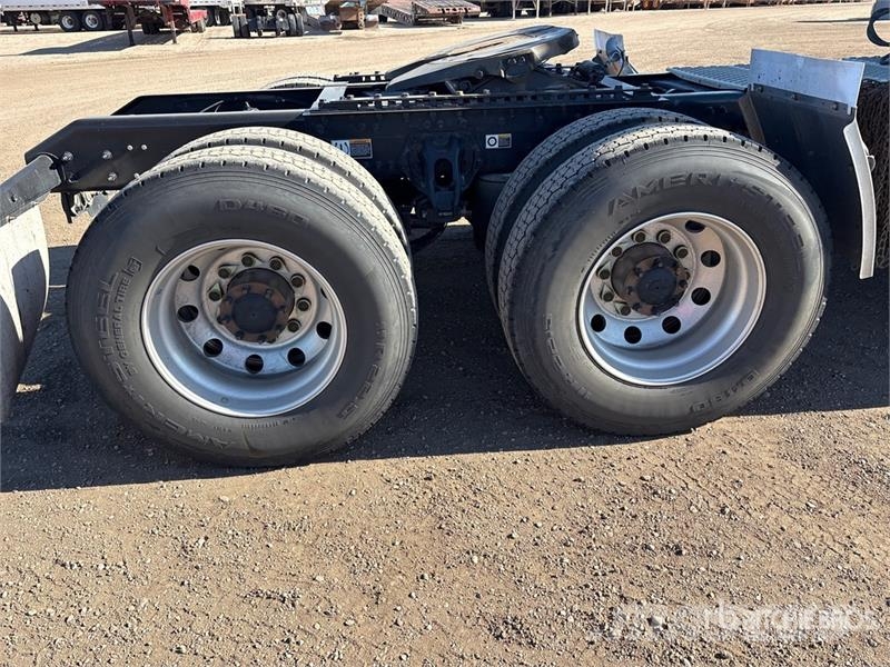 Kenworth T-680 6x4 T/A Day Cab Truck Tractor Sattelzugmaschinen