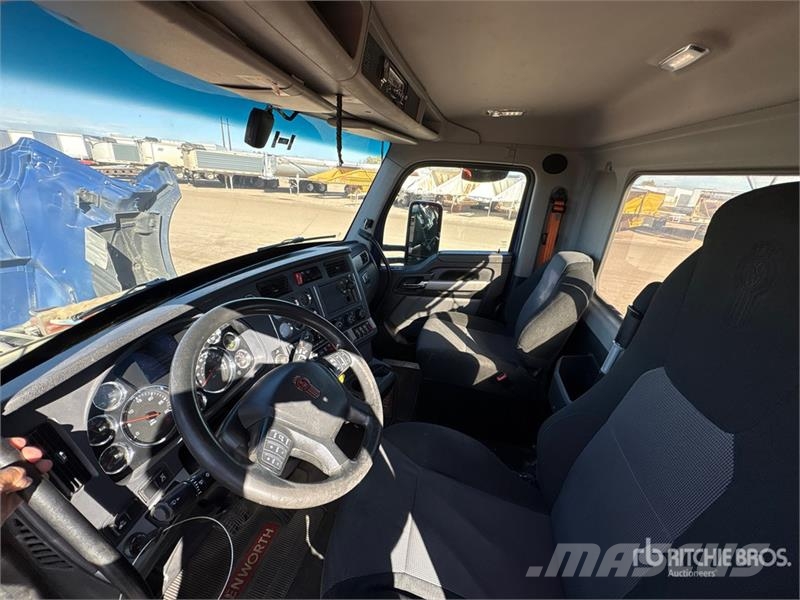 Kenworth T-680 6x4 T/A Day Cab Truck Tractor Sattelzugmaschinen
