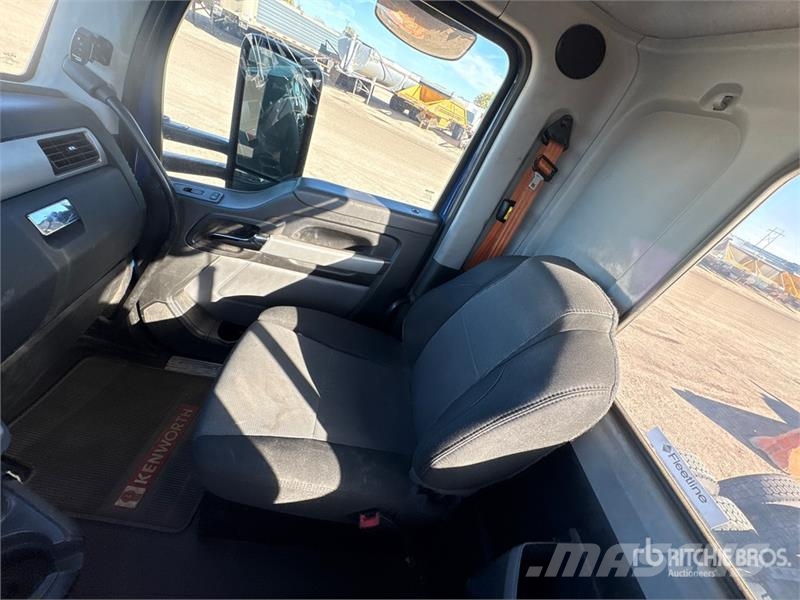 Kenworth T-680 6x4 T/A Day Cab Truck Tractor Sattelzugmaschinen