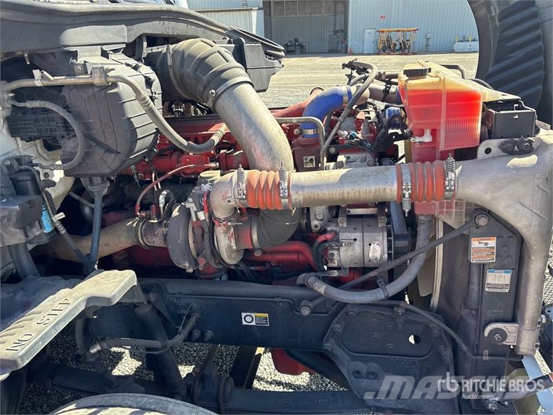 Kenworth T-680 6x4 T/A Day Cab Truck Tractor Sattelzugmaschinen