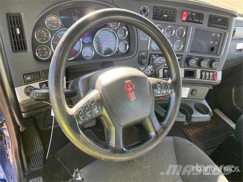 Kenworth T-680 6x4 T/A Day Cab Truck Tractor Vlačilci