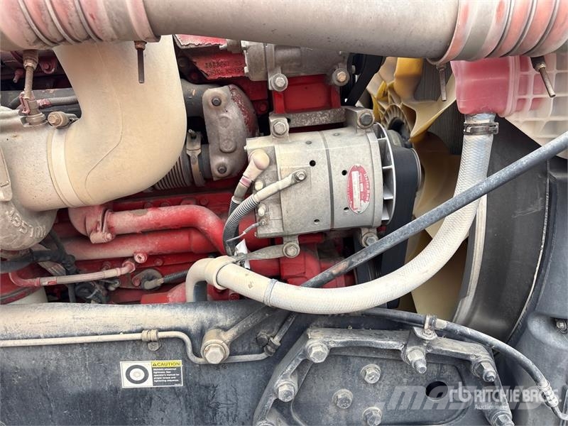 Kenworth T-680 T/A Day Cab Truck Tractor (Inoperable) Dragbilar