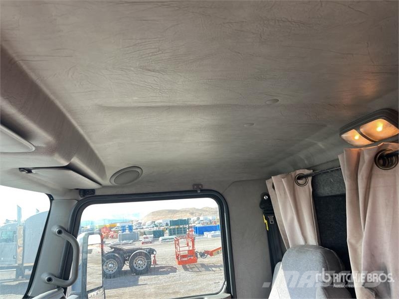 Kenworth T270 Skříňová nástavba