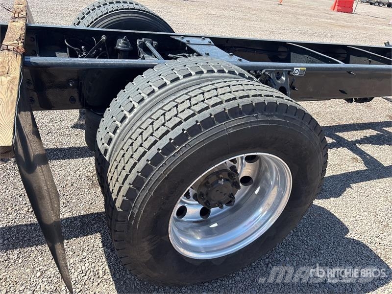 Kenworth T280 4x2 Cab and Chassis Cabine si interior