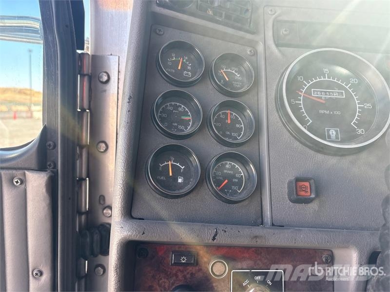 Kenworth T300 Tovornjaki cisterne