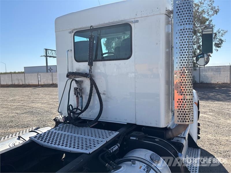 Kenworth T300 Cabezas tractoras