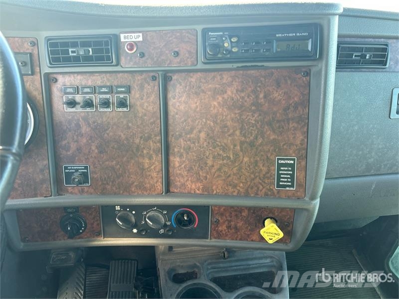 Kenworth T300 Kiper tovornjaki