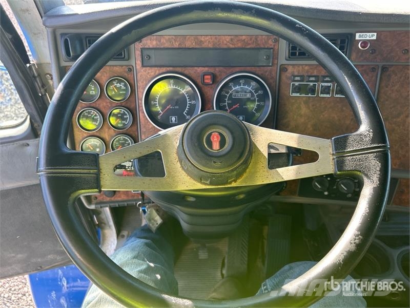 Kenworth T300 Kiper tovornjaki