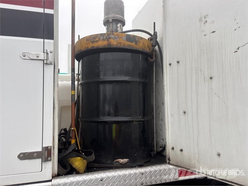 Kenworth T300 Tankbiler