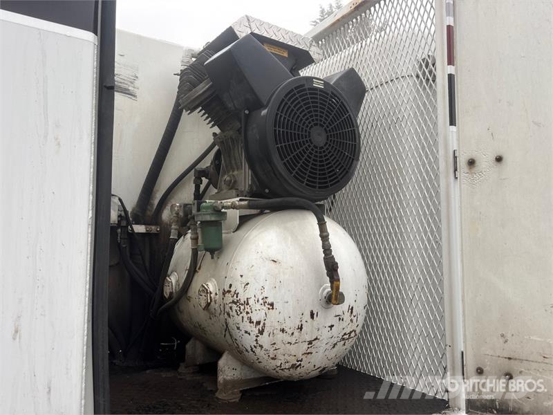 Kenworth T300 Tankbiler