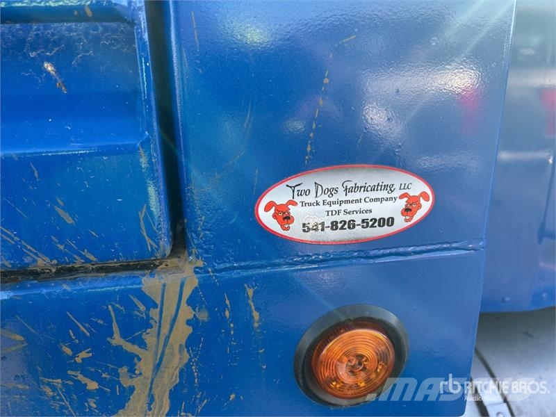 Kenworth T300 Kiper tovornjaki