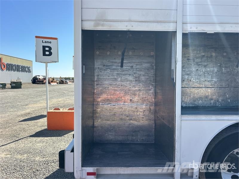 Kenworth T300 4x2 10 Bay Beverage Truck Camion per la consegna bevande