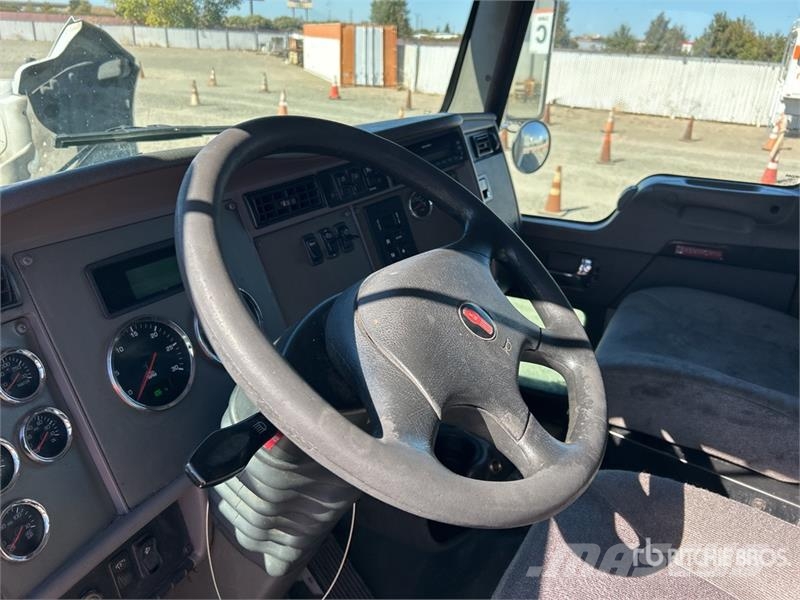 Kenworth T300 4x2 10 Bay Beverage Truck Camion per la consegna bevande