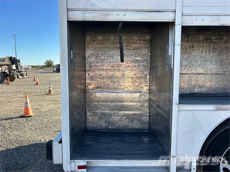 Kenworth T300 4x2 10 Bay Beverage Truck Beverage delivery trucks