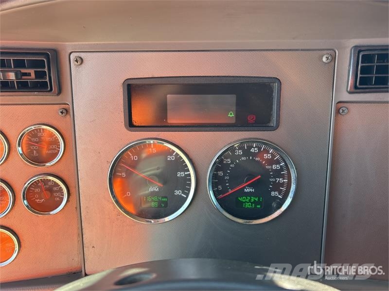 Kenworth T300 4x2 Beverage Truck Tovornjaki za prevoz pijač