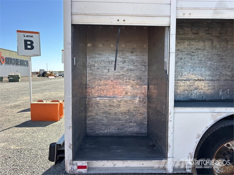 Kenworth T300 4x2 Beverage Truck Tovornjaki za prevoz pijač