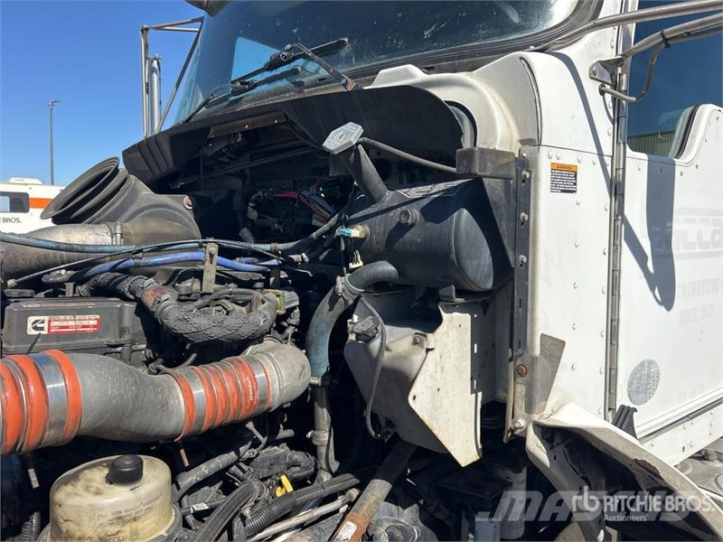 Kenworth T300 4x2 Beverage Truck Tovornjaki za prevoz pijač