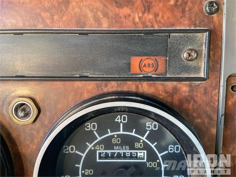 Kenworth T300 4x2 Service Truck مركبات الأغراض العامة