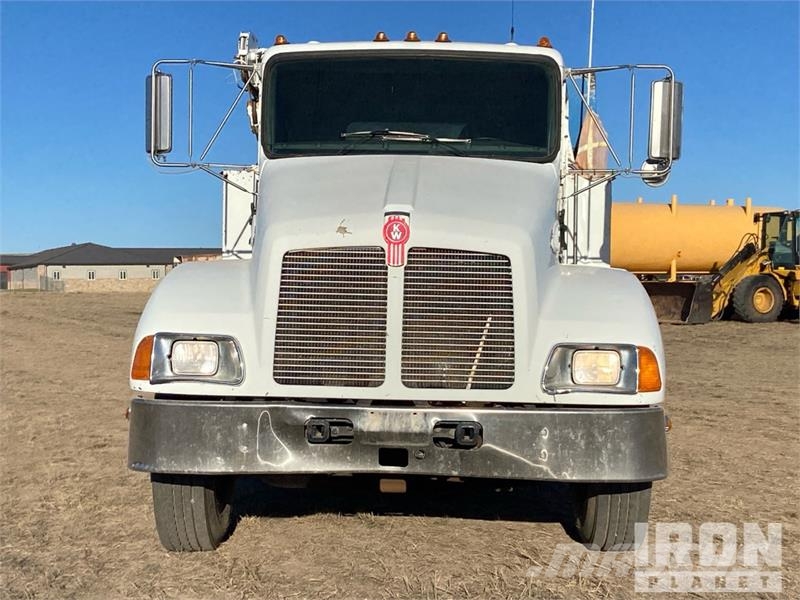 Kenworth T300 4x2 Service Truck مركبات الأغراض العامة