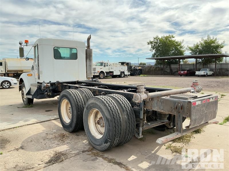 Kenworth T300 6x4 Cab and Chassis Kabine i unutrašnjost