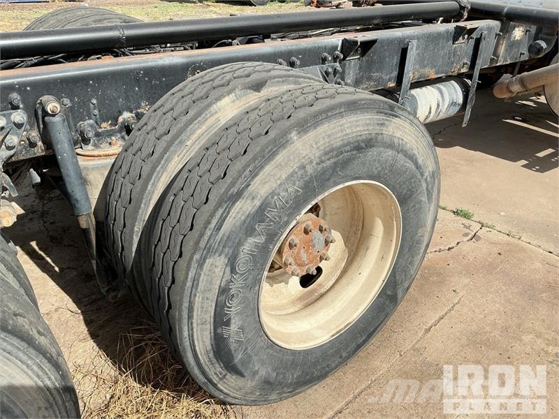 Kenworth T300 6x4 Cab and Chassis Kabine i unutrašnjost