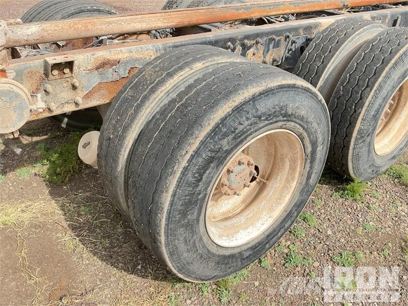 Kenworth T300 6x4 Cab and Chassis Kabine i unutrašnjost