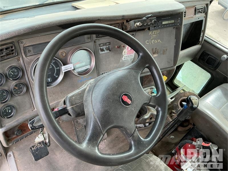 Kenworth T300 6x4 Cab and Chassis Kabine i unutrašnjost