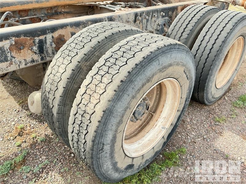 Kenworth T300 6x4 Cab and Chassis Kabine i unutrašnjost