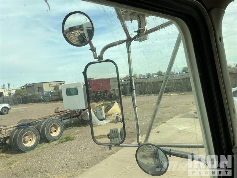 Kenworth T300 6x4 Cab and Chassis Kabine i unutrašnjost
