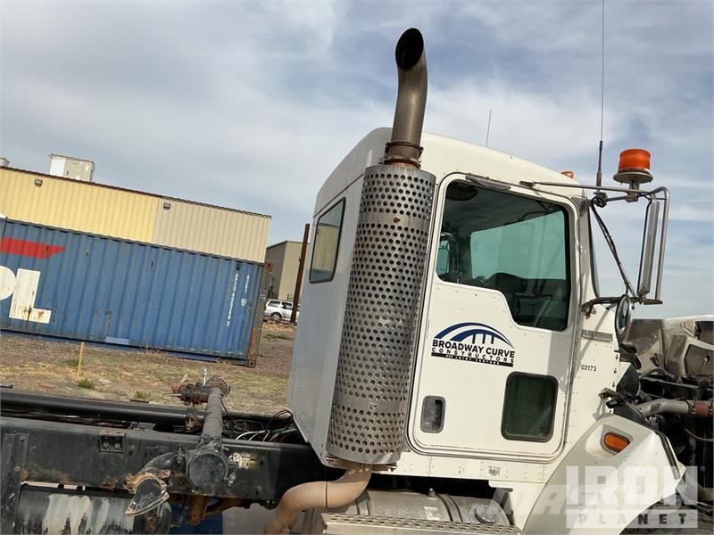 Kenworth T300 6x4 Cab and Chassis Kabine i unutrašnjost