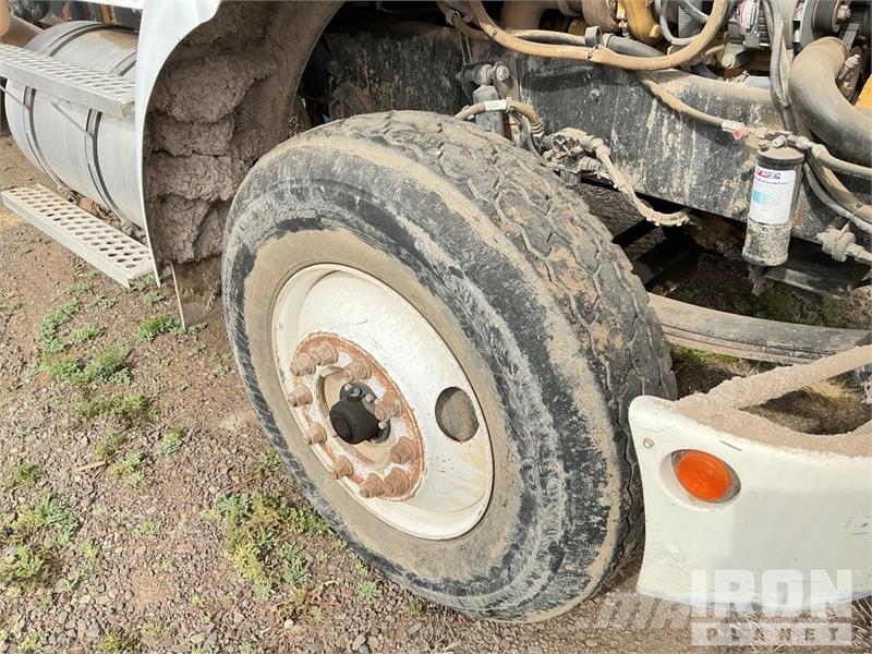 Kenworth T300 6x4 Cab and Chassis Kabine i unutrašnjost