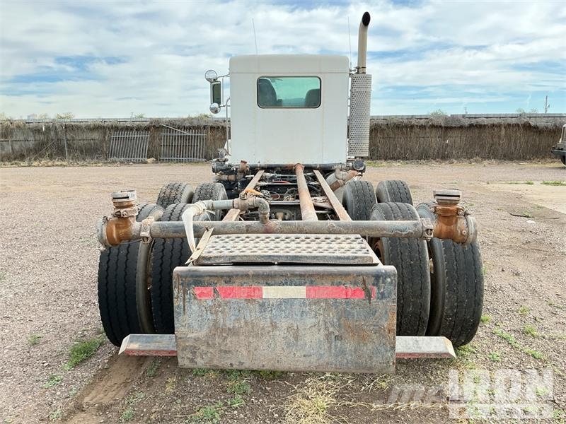 Kenworth T300 6x4 Cab and Chassis Kabine i unutrašnjost