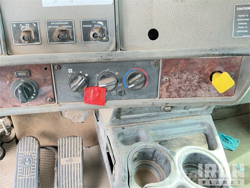 Kenworth T300 6x4 Cab and Chassis Kabine i unutrašnjost