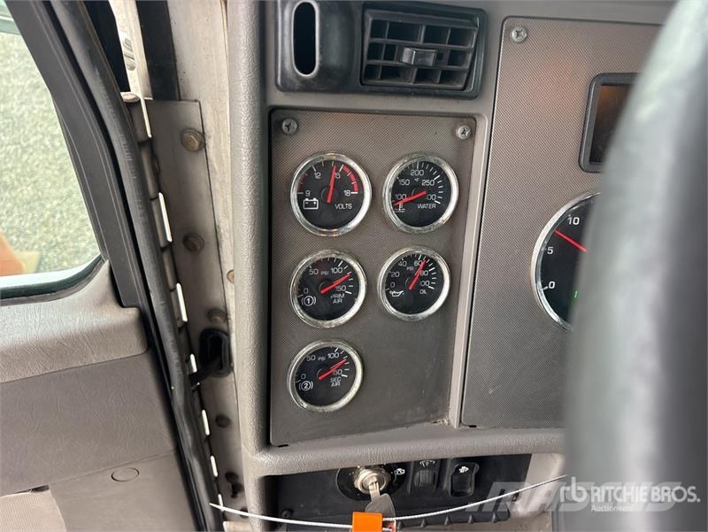 Kenworth T300 Beverage Truck Camiones de reparto de bebidas